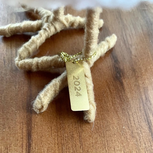 TARGET Spritz Featherly Friends **TUFT ~ 2024** The Easter Bunny Bird - Picture 8 of 8